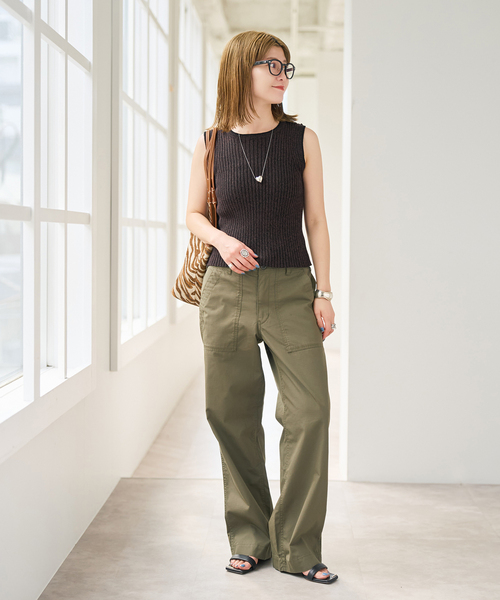 Spick & Span（スピックアンドスパン）の「リップルーズベイカーパンツ（カーゴパンツ・レディース・ホワイト/カーキ/ブラック・40/38/36）」の17枚目の写真