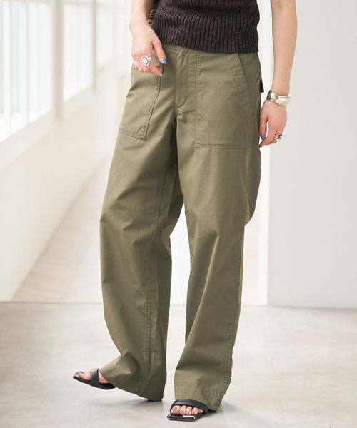 Spick & Span（スピックアンドスパン）の「リップルーズベイカーパンツ（カーゴパンツ・レディース・ホワイト/カーキ/ブラック・40/38/36）」の21枚目の写真