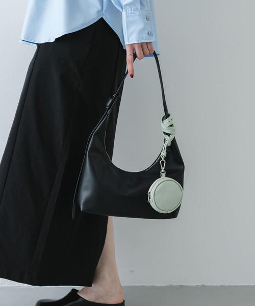 SENSE OF PLACE by URBAN RESEARCH（センスオブプレイスバイアーバンリサーチ）の「ラウンドポーチツキバッグ（ハンドバッグ・レディース・ライトベージュ・ONE）」の3枚目の写真