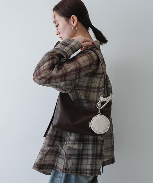 SENSE OF PLACE by URBAN RESEARCH（センスオブプレイスバイアーバンリサーチ）の「ラウンドポーチツキバッグ（ハンドバッグ・レディース・ライトベージュ・ONE）」の15枚目の写真