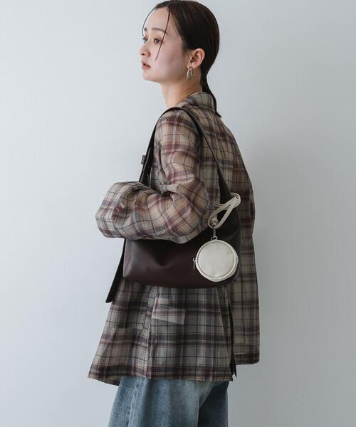 SENSE OF PLACE by URBAN RESEARCH（センスオブプレイスバイアーバンリサーチ）の「ラウンドポーチツキバッグ（ハンドバッグ・レディース・ライトベージュ・ONE）」の16枚目の写真