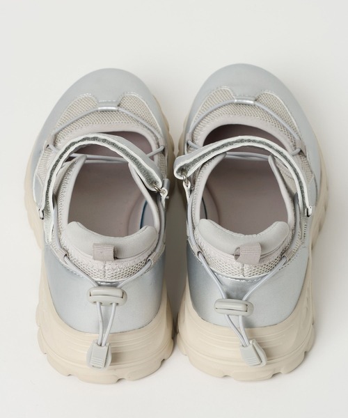 GLOBAL WORK(グローバルワーク)の「エアかるクッションコードスニーカー/670507(スニーカー・レディース・ブラック系その他3/シルバー/ダークブラウン/オフホワイト/ブラック・LARGE/X-LARGE/MEDIUM)」の8枚目の写真