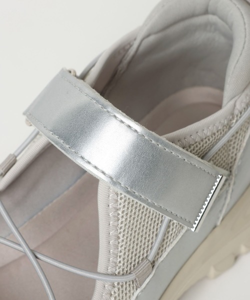 GLOBAL WORK(グローバルワーク)の「エアかるクッションコードスニーカー/670507(スニーカー・レディース・ブラック系その他3/シルバー/ダークブラウン/オフホワイト/ブラック・LARGE/X-LARGE/MEDIUM)」の11枚目の写真