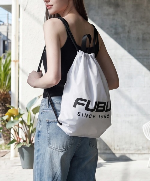 FUBU（ フブ）の「【FUBU/フブ】NAPSACK/ナップサック（バックパック/リュック・メンズ・ブラック/ホワイト・FREE）」の3枚目の写真