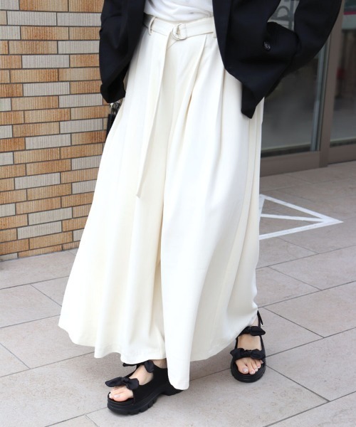 DONOBAN（ドノバン）の「ダブルリボンボリュームサンダル（サンダル・レディース・ブラック・L/M）」の9枚目の写真