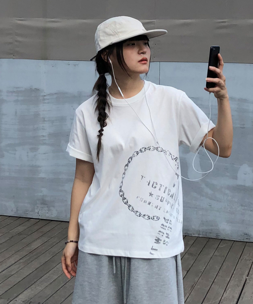 KICHUL(キチョル)の「Low Chain T-shirt (White)(Tシャツ/カットソー・レディース・その他・LARGE/MEDIUM/SMALL)」の1枚目の写真