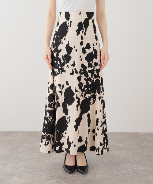 VERMEIL par iena(ヴェルメイユパーイエナ)の「プリントマキシフレア(スカート・レディース・ブラック・FREE)」の10枚目の写真