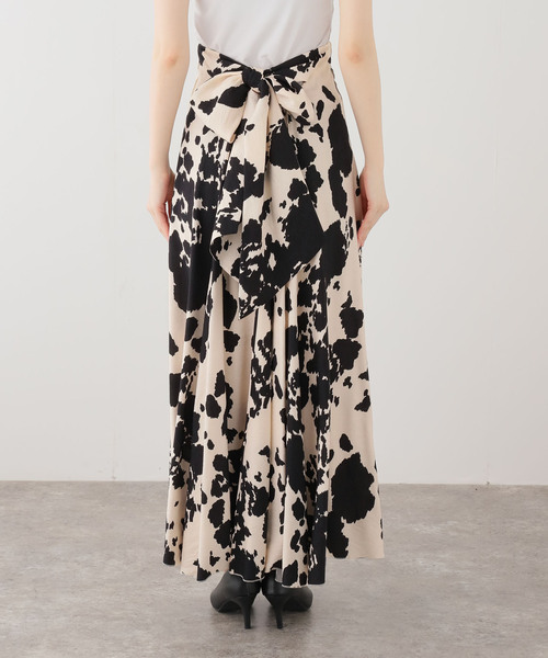 VERMEIL par iena(ヴェルメイユパーイエナ)の「プリントマキシフレア(スカート・レディース・ブラック・FREE)」の8枚目の写真
