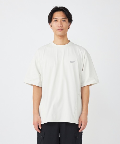 KEEN(キーン)の「DRY TECH LOGO TEE / ドライ テック ロゴ ティー(Tシャツ/カットソー・メンズ・オフホワイト・M/S/L/XL)」の8枚目の写真