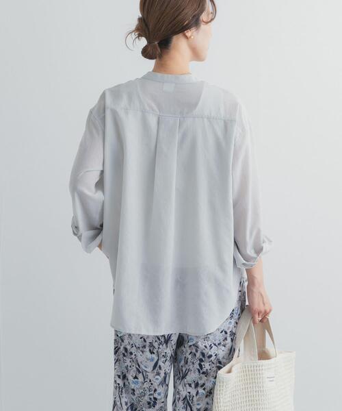 URBAN RESEARCH DOORS(アーバンリサーチドアーズ)の「『UR TECH』バンドカラーシャツ(シャツ/ブラウス・レディース・ライトグレー/ネイビー/ベージュ・FREE)」の5枚目の写真