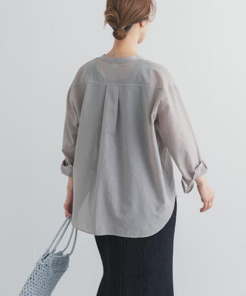 URBAN RESEARCH DOORS(アーバンリサーチドアーズ)の「『UR TECH』バンドカラーシャツ(シャツ/ブラウス・レディース・ライトグレー/ネイビー/ベージュ・FREE)」の14枚目の写真