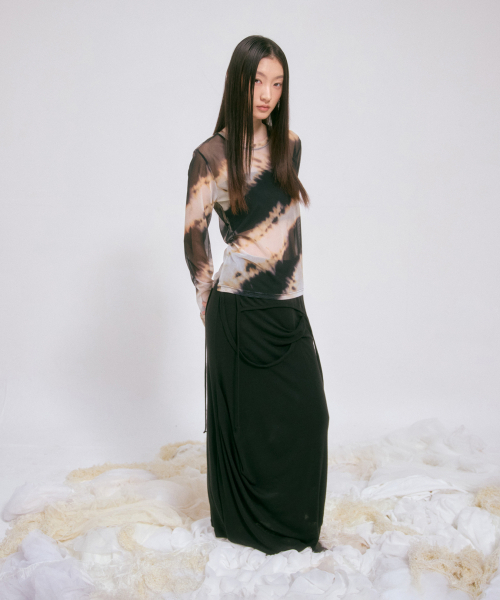 FLAREUP(フレアアップ)の「Sheer Mesh Long Sleeve (FL-142_Black&Sand Beige)(Tシャツ/カットソー・レディース・サンドベージュ・OS)」の6枚目の写真