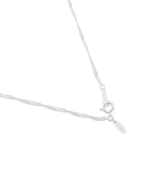 The DUFFER of ST.GEORGE（ザダファーオブセントジョージ）の「SILVER 925 CUT TWIST CHAIN NECKLACE：シルバー925 喜平チェーンネックレス / 日本製 / メイドインジャパン / ユニセックス / ロゴチャーム（ネックレス・メンズ・シルバー・F）」の5枚目の写真