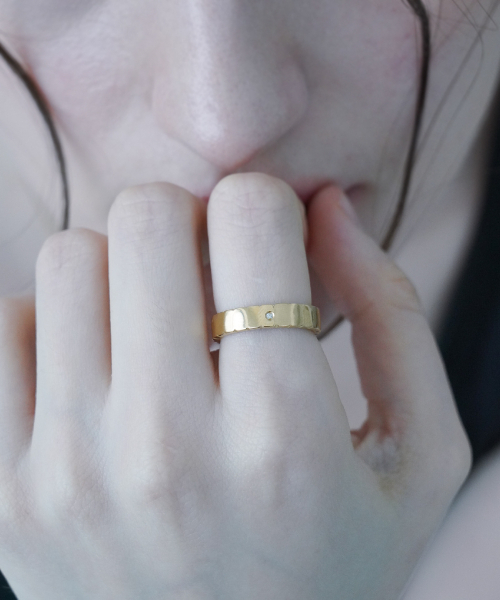 OVERGREY(オーバー グレイ)の「Infinity Ring - Gold(リング・レディース・その他・10号/11号/12号/13号/14号/15号/16号/17号/9号)」の2枚目の写真