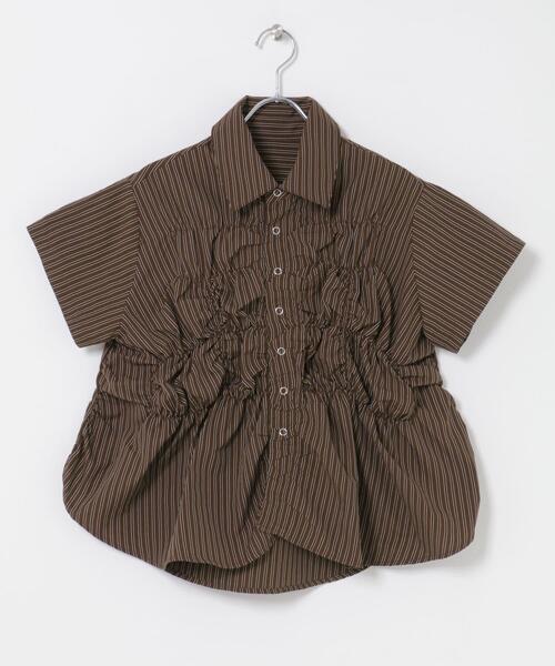 ITEMS URBANRESEARCH(アイテムズ アーバンリサーチ)の「シャーリングストライプシャツ(シャツ/ブラウス・レディース・ブラック/ブラウン/ベージュ・FREE)」の15枚目の写真