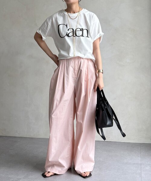 DouDou(ドゥドゥ)の「【WEB限定】CaenクルーネックロゴTEE(Tシャツ/カットソー・レディース・レッド/オフホワイト/チャコールグレー・FREE)」の21枚目の写真