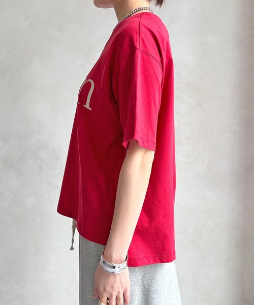 DouDou(ドゥドゥ)の「【WEB限定】CaenクルーネックロゴTEE(Tシャツ/カットソー・レディース・レッド/オフホワイト/チャコールグレー・FREE)」の10枚目の写真