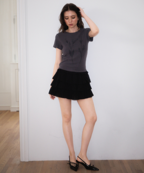 ROSEFRANTZ（ロゼフランツ）の「Floral Sketch Graphic T-shirt [Charcoal]（Tシャツ/カットソー・レディース・チャコールグレー・SMALL/MEDIUM）」の4枚目の写真