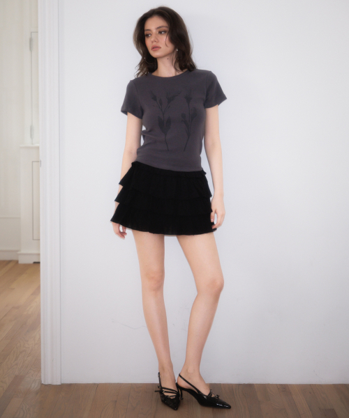 ROSEFRANTZ（ロゼフランツ）の「Floral Sketch Graphic T-shirt [Charcoal]（Tシャツ/カットソー・レディース・チャコールグレー・SMALL/MEDIUM）」の5枚目の写真