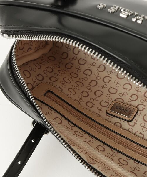 Guess(ゲス)の「JUSTINA Mini Shoulder Bag ショルダーバッグ(ショルダーバッグ・レディース・ブラック・ONE SIZE)」の12枚目の写真
