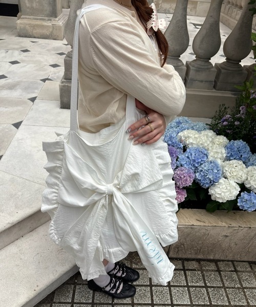 idem(イデム)の「big ribbon frill tote bag / リボンバッグ(トートバッグ・レディース・ホワイト・FREE)」の18枚目の写真