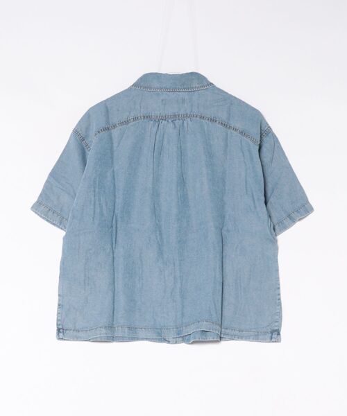 Desigual(デシグアル)の「刺繍&レースパッチデニムオーバーシャツ【2026-2027年秋冬新作】(シャツ/ブラウス・レディース・ブルー・S/M/L/XL/XS)」の3枚目の写真