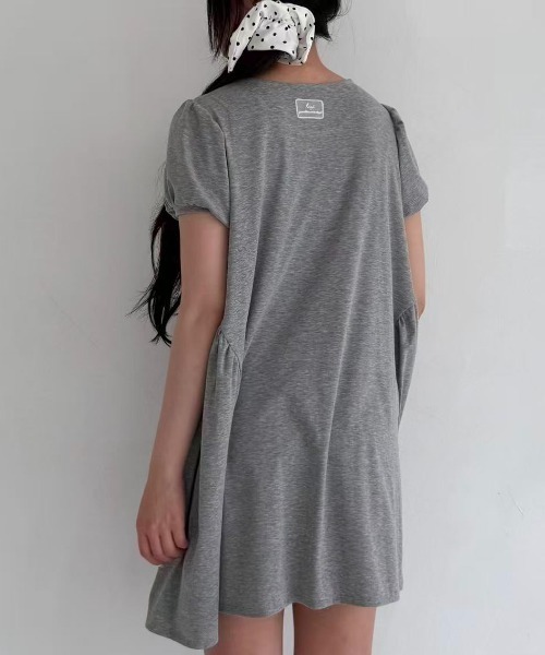 hugi(ハギ)の「LUNA DROP PUFF DRESS / ルナドロップパフドレス(ドレス・レディース・グレー/ブラック/ホワイト・FREE)」の6枚目の写真