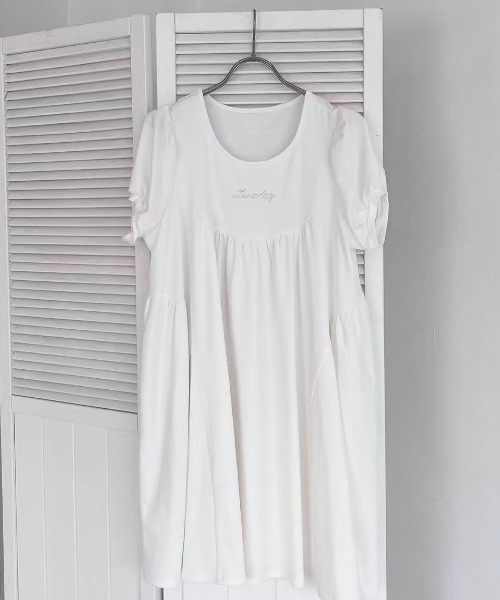 hugi(ハギ)の「LUNA DROP PUFF DRESS / ルナドロップパフドレス(ドレス・レディース・グレー/ブラック/ホワイト・FREE)」の13枚目の写真