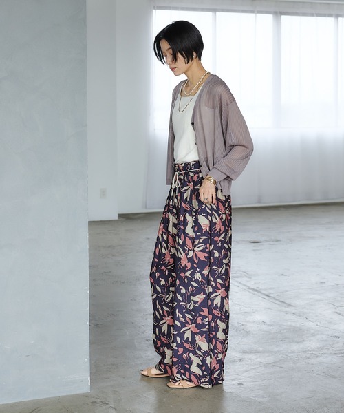 CROSS FUNCTION(クロスファンクション)の「《UV》エブ楽 ドビープリントワイドパンツ【CROSS FUNCTION/クロスファンクション】(その他パンツ・レディース・ブラウン/ネイビー・M/L/LL)」の4枚目の写真
