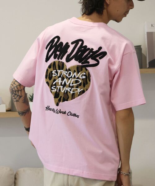 BEN DAVIS(ベンデイビス)の「【BEN DAVIS(ベンデイビス)】 HEART CHENILLE 2 TEE / Tシャツ 半袖 クルーネック 刺繍 ワンポイント ユニセックス オーバーサイズ(Tシャツ/カットソー・メンズ・ピンク/ホワイト/ブラック・MEDIUM/LARGE/X-LARGE)」の3枚目の写真