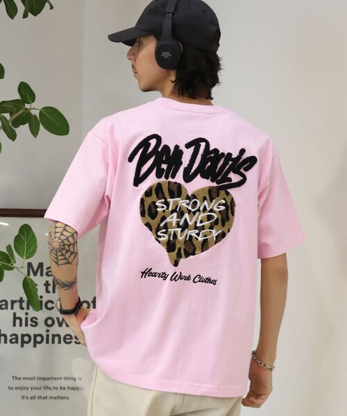 BEN DAVIS(ベンデイビス)の「【BEN DAVIS(ベンデイビス)】 HEART CHENILLE 2 TEE / Tシャツ 半袖 クルーネック 刺繍 ワンポイント ユニセックス オーバーサイズ(Tシャツ/カットソー・メンズ・ピンク/ホワイト/ブラック・MEDIUM/LARGE/X-LARGE)」の18枚目の写真