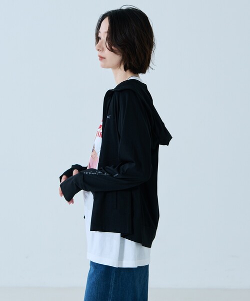 NANGA(ナンガ)の「【NANGA / ナンガ】Air Flex RASH GUARD ZIP PK W/リフレクタープリント ラッシュガードパーカー(Tシャツ/カットソー・レディース・ブラック/ホワイト/グレー・フリー)」の8枚目の写真