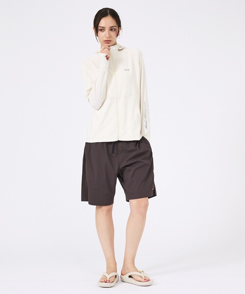 NANGA(ナンガ)の「【NANGA / ナンガ】Air Flex RASH GUARD ZIP PK W/リフレクタープリント ラッシュガードパーカー(Tシャツ/カットソー・レディース・ブラック/ホワイト/グレー・フリー)」の18枚目の写真