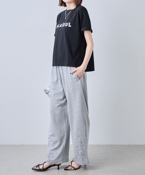 each(イーチ)の「【UVカット・接触冷感・汗染み防止】サイドスリットロゴTシャツ(Tシャツ/カットソー・レディース・ホワイト/ブラック・FREE)」の14枚目の写真