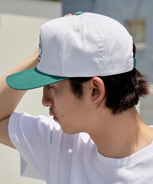 BRIXTON(ブリクストン)の「BRIXTON/ブリクストン GALLATIN MP SNAPBACK フロント刺繍 配色 ツートン バイカラー 5パネル スナップバック 吸湿 メンズ レディース 2026年 夏 夏服(キャップ・メンズ・ホワイト/ブラック・FREE)」の5枚目の写真