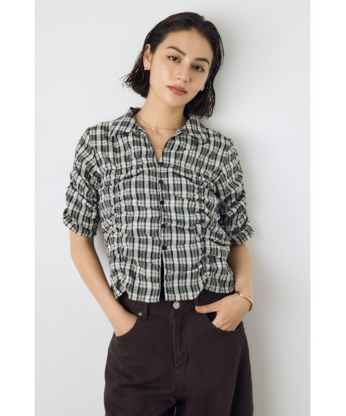 AZUL by moussy（アズールバイマウジー）の「チェックシャーリング半袖シャツ（シャツ/ブラウス・レディース・ブラック系その他/レッド系その他/ブルー系その他3・FREE）」の2枚目の写真