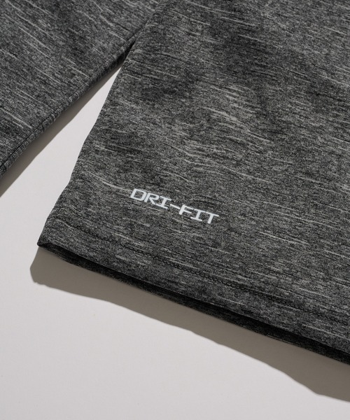 NIKE(ナイキ)の「【NIKE】ナイキ ヘザーロングスリーブTee ラッシュガード UVカット(Tシャツ/カットソー・メンズ・ブラック/グレー・XL/M/L)」の13枚目の写真