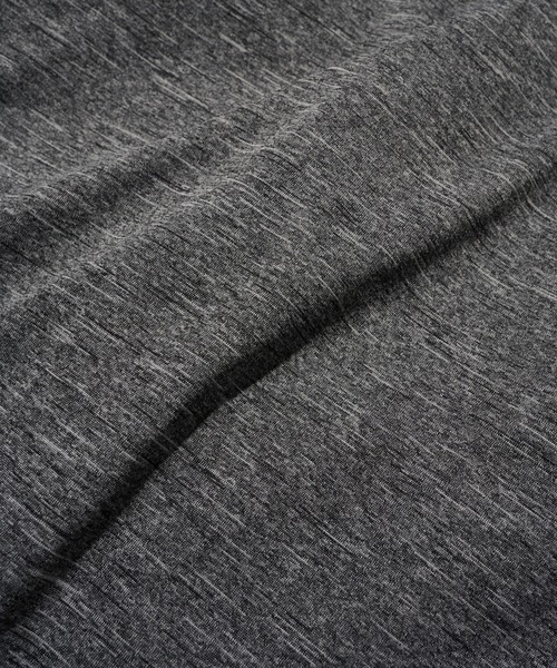 NIKE(ナイキ)の「【NIKE】ナイキ ヘザーロングスリーブTee ラッシュガード UVカット(Tシャツ/カットソー・メンズ・ブラック/グレー・XL/M/L)」の14枚目の写真