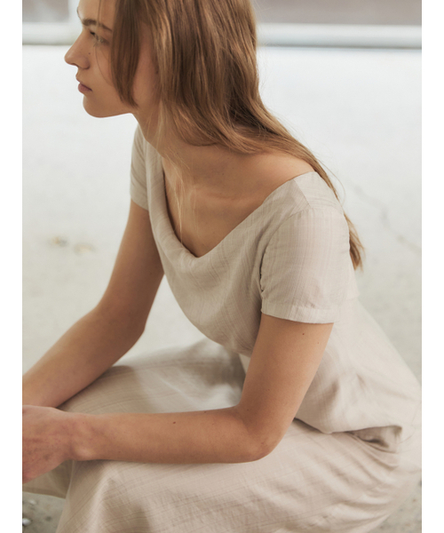 LETQSTUDIO(レチケットスタジオ)の「ストライプドレープネックドレス、モーブベージュ(ワンピース・レディース・その他・SMALL/MEDIUM)」の3枚目の写真