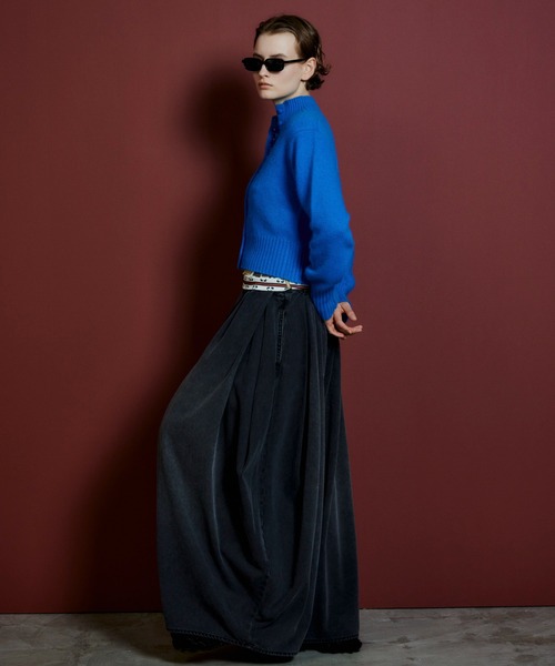 MAISON SPECIAL（メゾンスペシャル）の「Volume Denim Pants/ボリュームデニムパンツ（その他パンツ・レディース・ブラック/ブルー・36/38）」の5枚目の写真