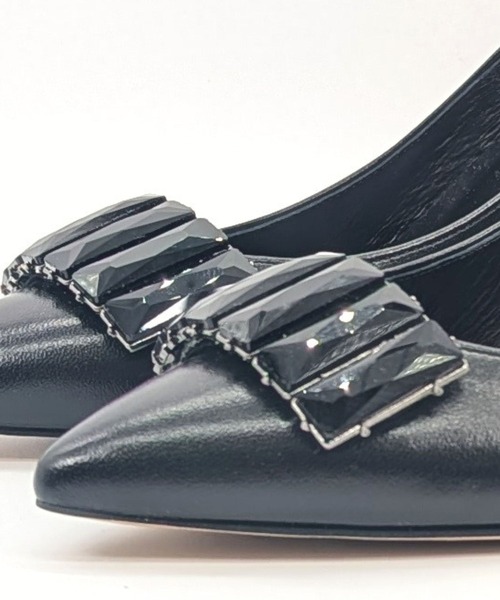 SEVEN TWELVE THIRTY(セヴントゥエルヴサーティー)の「LovelyWalk ビジュー付きポインテッドパンプス(パンプス・レディース・ブラック・24.5cm/24cm/23.5cm/23cm/22.5cm/22cm)」の10枚目の写真