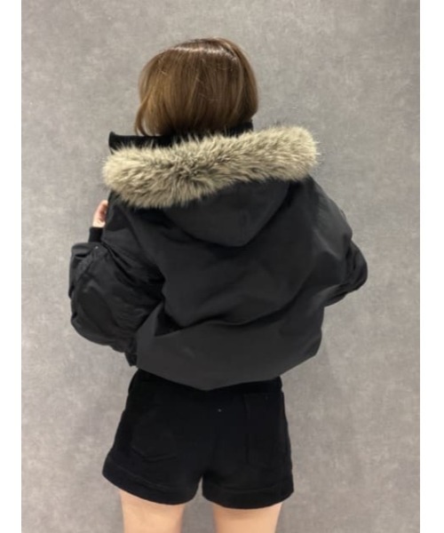 LAGUA GEM(ラグアジェム)の「BIG POCKET 2WAY MA-1(MA-1・レディース・アイボリー/カーキ/ブラック・FREE)」の9枚目の写真