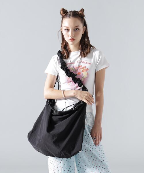 B'2nd(ビーセカンド)の「MAVYTH/メヴィス/2WAY NYLON BAG(ショルダーバッグ・レディース・ホワイト/ブラック・F)」の3枚目の写真