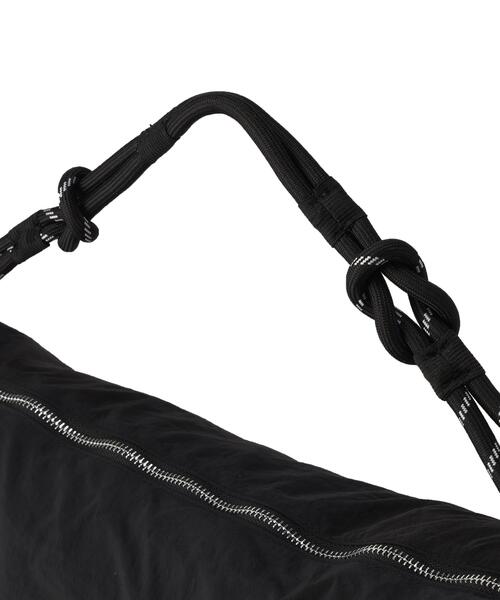 B'2nd(ビーセカンド)の「MAVYTH/メヴィス/2WAY NYLON BAG(ショルダーバッグ・レディース・ホワイト/ブラック・F)」の13枚目の写真