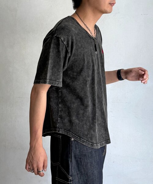 U.S. POLO ASSN.(ユーエスポロアッスン)の「UネックT(Tシャツ/カットソー・メンズ・ブラック/オフホワイト・MEDIUM/LARGE)」の9枚目の写真
