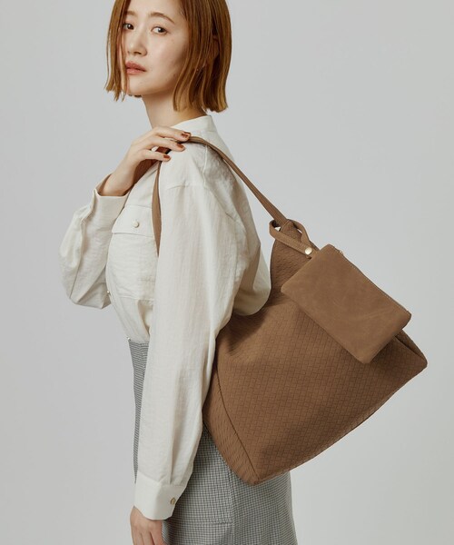 grove（グローブ）の「ポーチ付きメッシュワンショルダー（ショルダーバッグ・レディース・ブラウン系その他/キャメル/ベージュ系その他6/ブラック・00）」の17枚目の写真