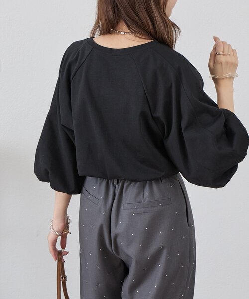 DISCOAT（ディスコート）の「【WEB限定】ラグラン切替パフスリーブTシャツ（Tシャツ/カットソー・レディース・ホワイト/ブラック・FREE）」の12枚目の写真