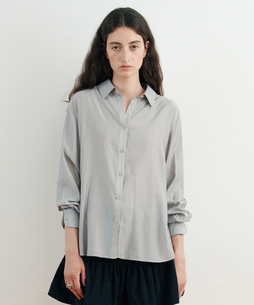 SINOON(シヌーン)の「シアールーズシャツ (ライトグレー)(シャツ/ブラウス・レディース・ライトグレー・SMALL/MEDIUM)」の3枚目の写真