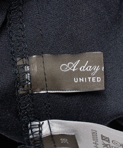 A DAY IN THE LIFE UNITED ARROWS(アデイインザライフユナイテッドアローズ)の「ポンチプリント ストレートパンツ ‐セットアップ対応・ウォッシャブル‐<A DAY IN THE LIFE>(その他パンツ・レディース・ネイビー/ダークブラウン/ダークグレー・38/36/40)」の22枚目の写真