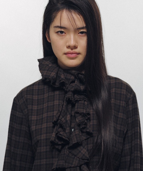 KEISUKEYOSHIDA（ケイスケヨシダ）の「Ruffle-Trimmed Plaid Flannel Shirt（シャツ/ブラウス・レディース・ネイビー/カーキ・M/S）」の7枚目の写真